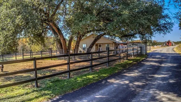 $990,000 | 2061 County Road 302, Glen Rose, TX 76043