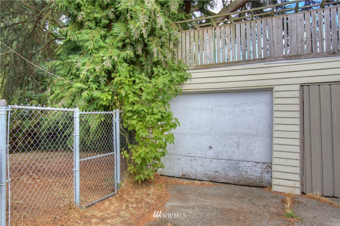 4136 Southwest Kenyon Street Seattle, WA 98136 - Photo 12 of 13 Gallery Image 12