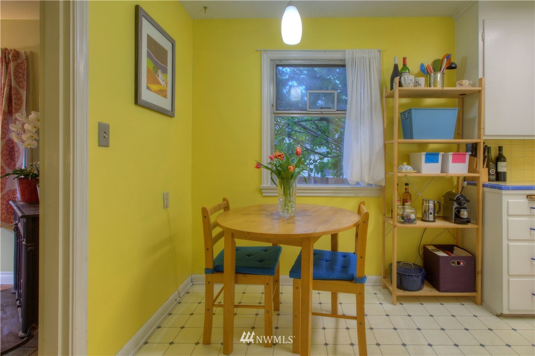 4136 Southwest Kenyon Street Seattle, WA 98136 - Photo 5 of 13 Gallery Image 5