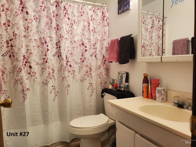 $1,620,000 | 259 Pheasant Road West, Unit 17 27 42 57 58 65 67 75 85, Twin Falls, ID 83301