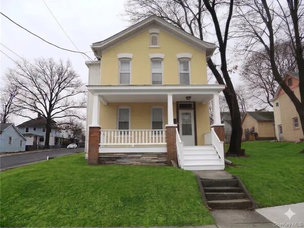$2,600 | 63 Broad Street, Middletown, NY 10940
