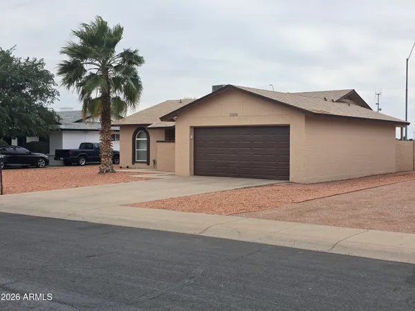 $388,500 | 13230 North 42nd Drive, Phoenix, AZ 85029
