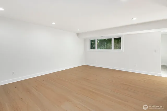 $1,099,000 | 23327 19th Place West, Bothell, WA 98021