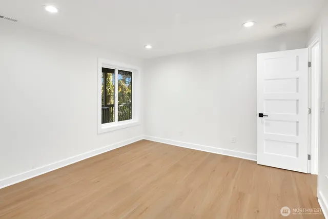 $1,099,000 | 23327 19th Place West, Bothell, WA 98021