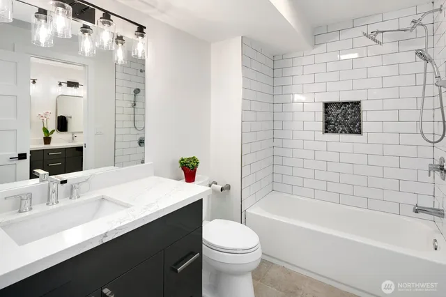 $1,099,000 | 23327 19th Place West, Bothell, WA 98021