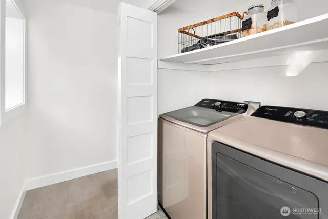 $1,099,000 | 23327 19th Place West, Bothell, WA 98021