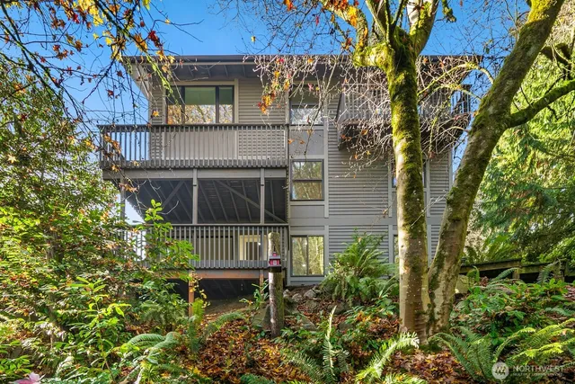 $1,099,000 | 23327 19th Place West, Bothell, WA 98021