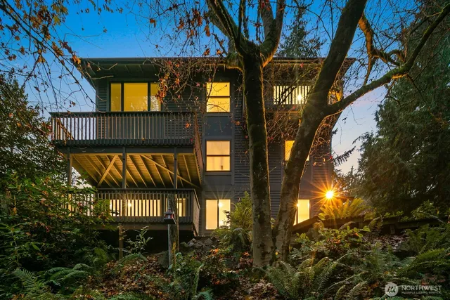 $1,099,000 | 23327 19th Place West, Bothell, WA 98021