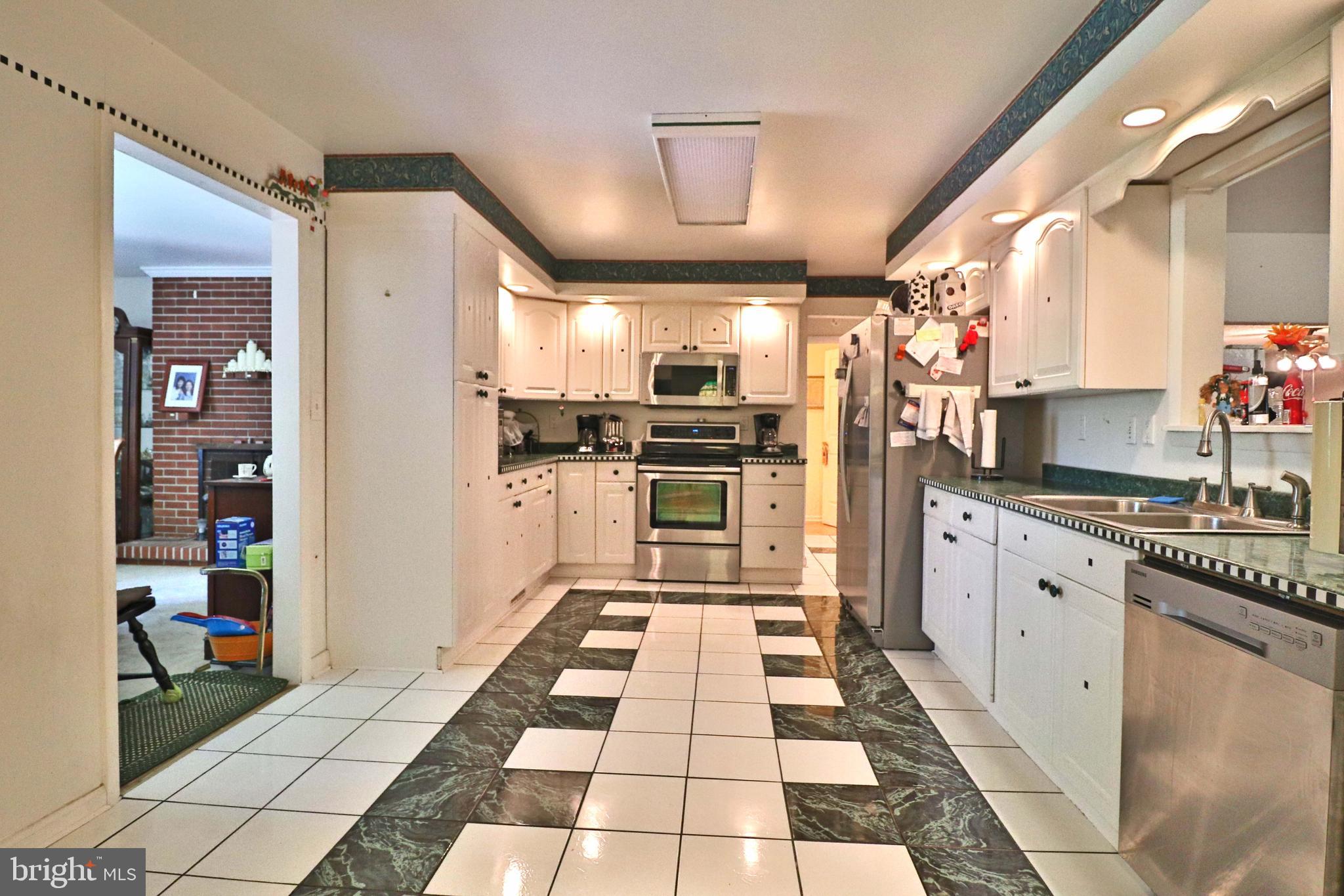 9736 Philadelphia Road Baltimore, MD 21237 - Photo 8 of 45 Gallery Image 8