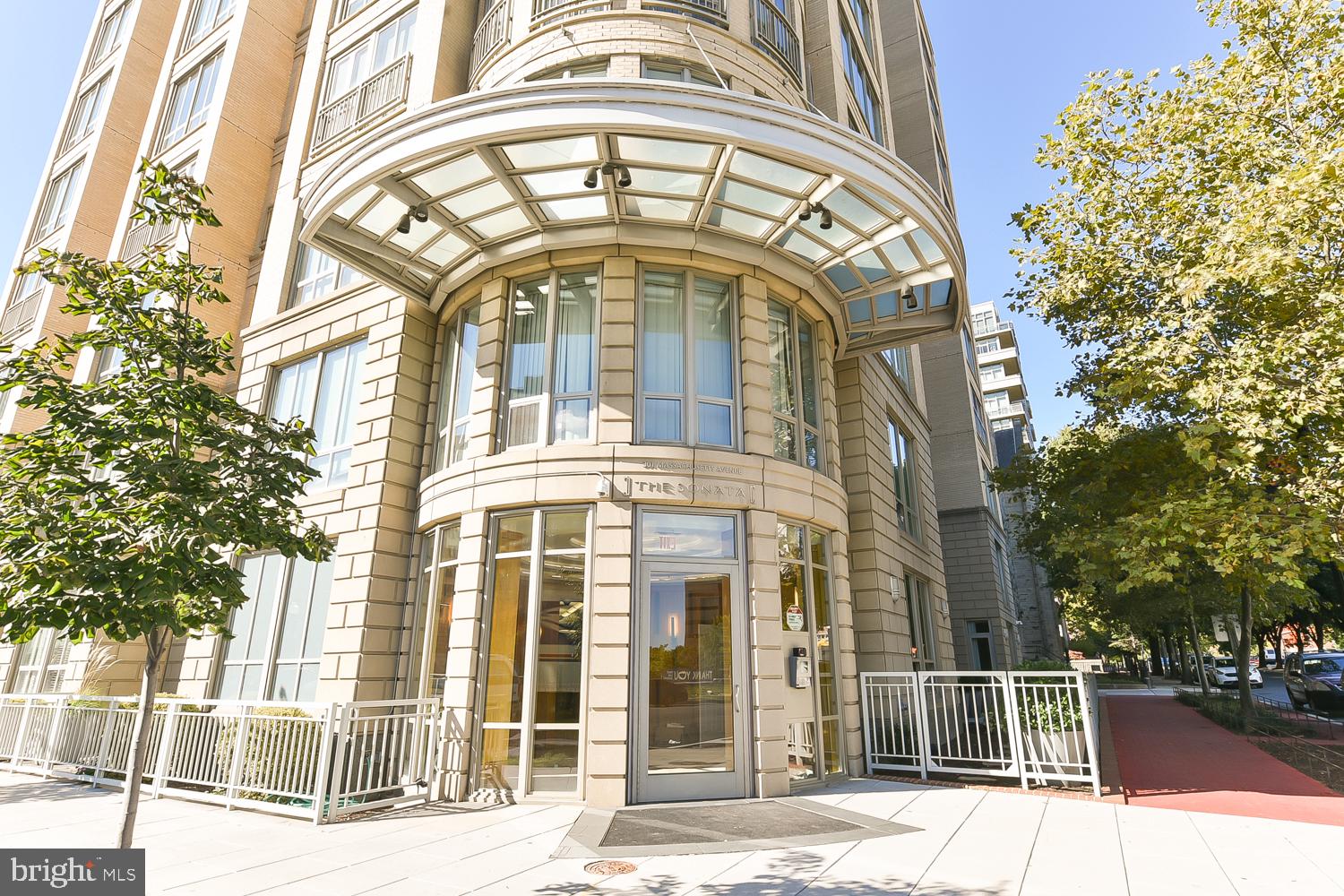 301 Massachusetts Avenue Northwest, Unit 801 Washington, DC 20001 - Photo 2 of 42