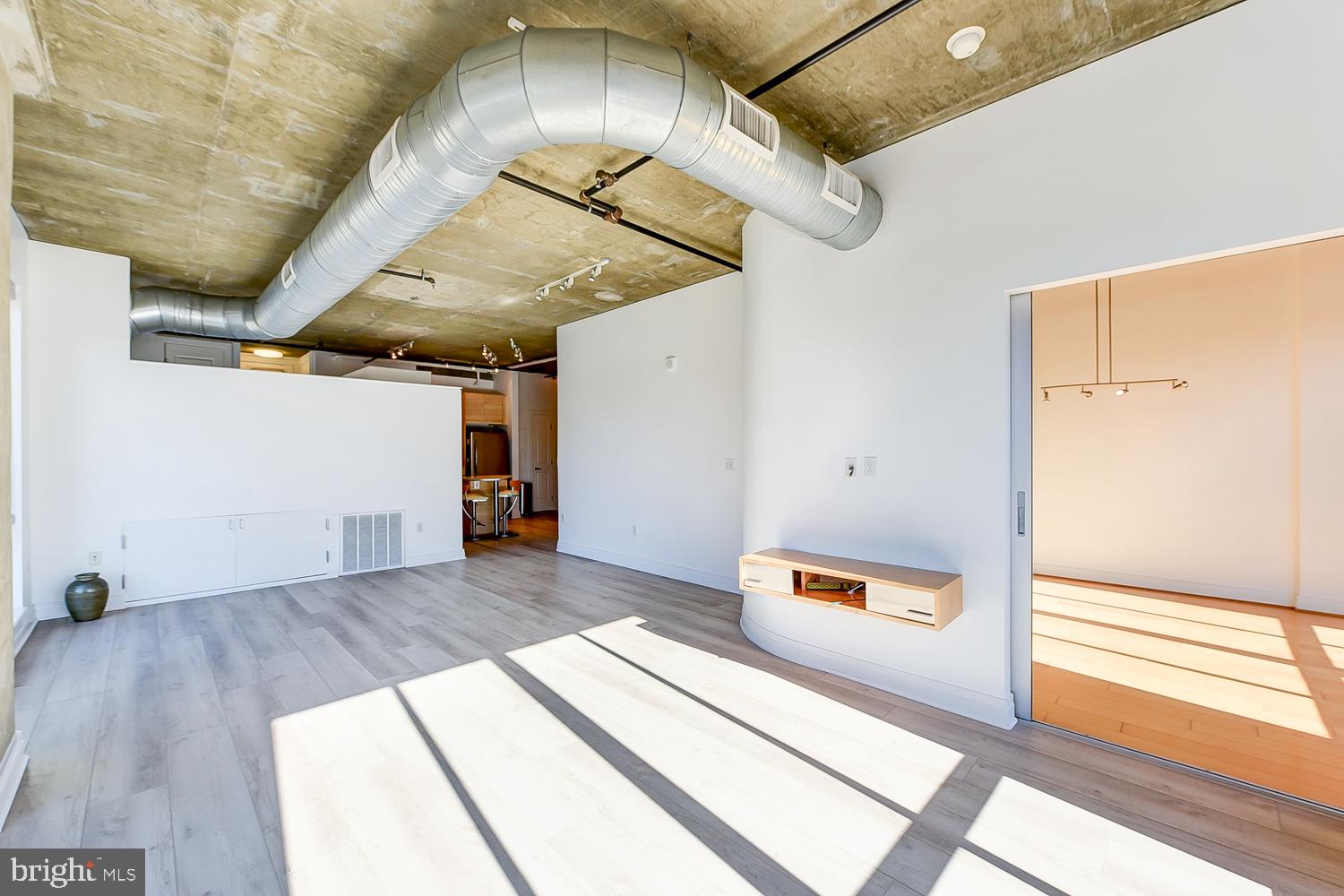 301 Massachusetts Avenue Northwest, Unit 801 Washington, DC 20001 - Photo 13 of 42