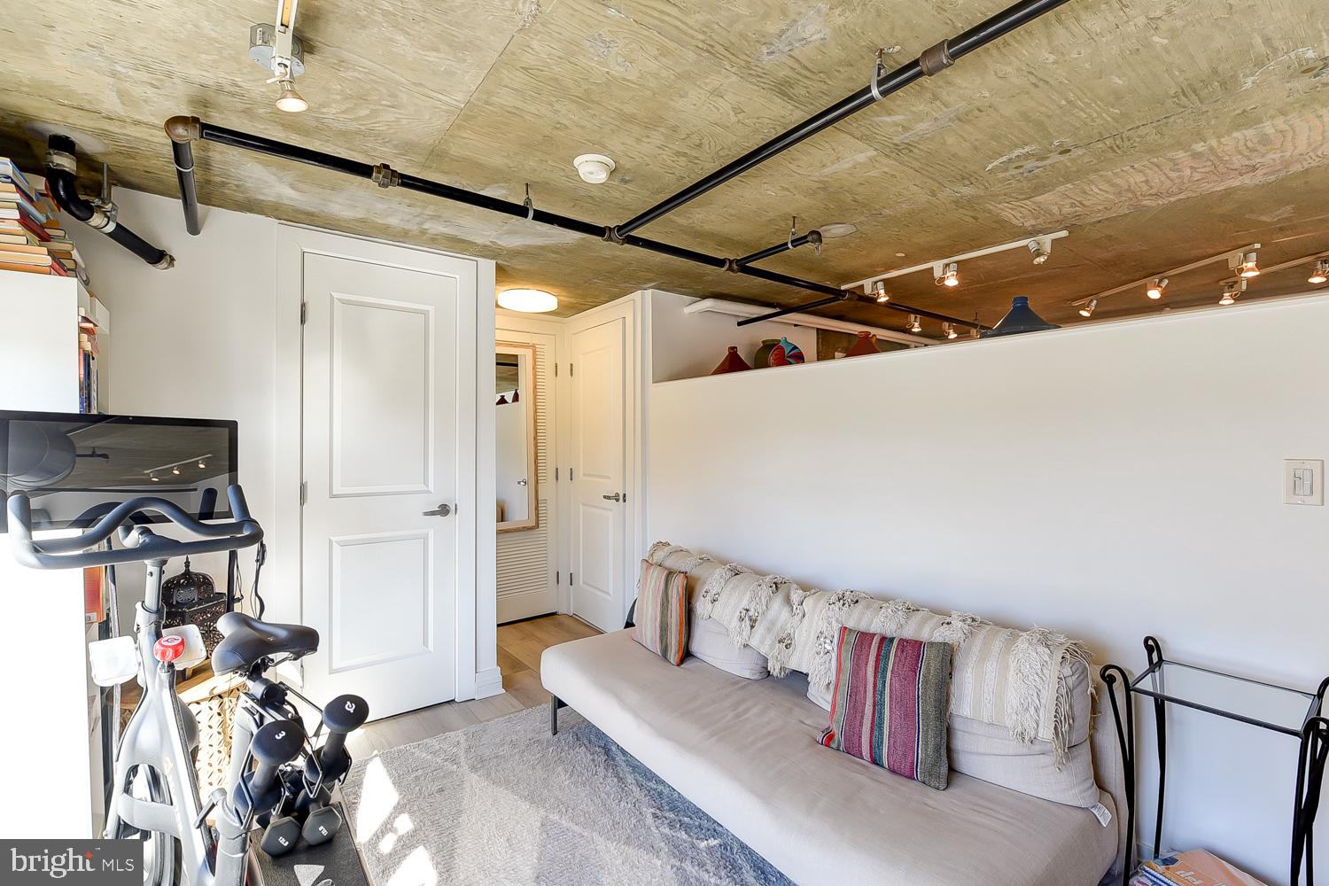 301 Massachusetts Avenue Northwest, Unit 801 Washington, DC 20001 - Photo 17 of 42