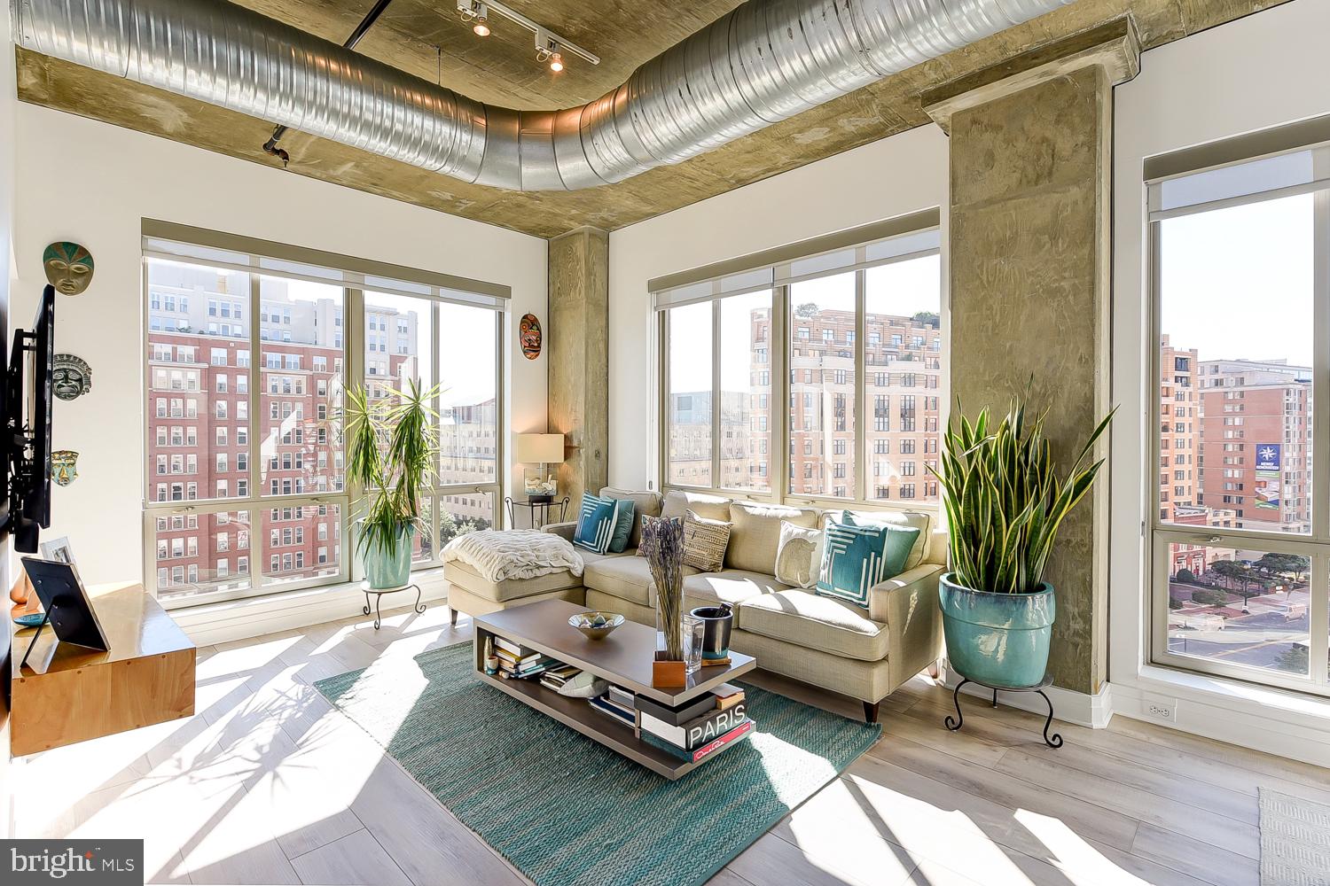 301 Massachusetts Avenue Northwest, Unit 801 Washington, DC 20001 - Photo 3 of 42