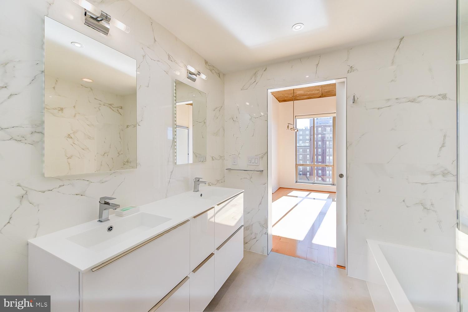 301 Massachusetts Avenue Northwest, Unit 801 Washington, DC 20001 - Photo 23 of 42