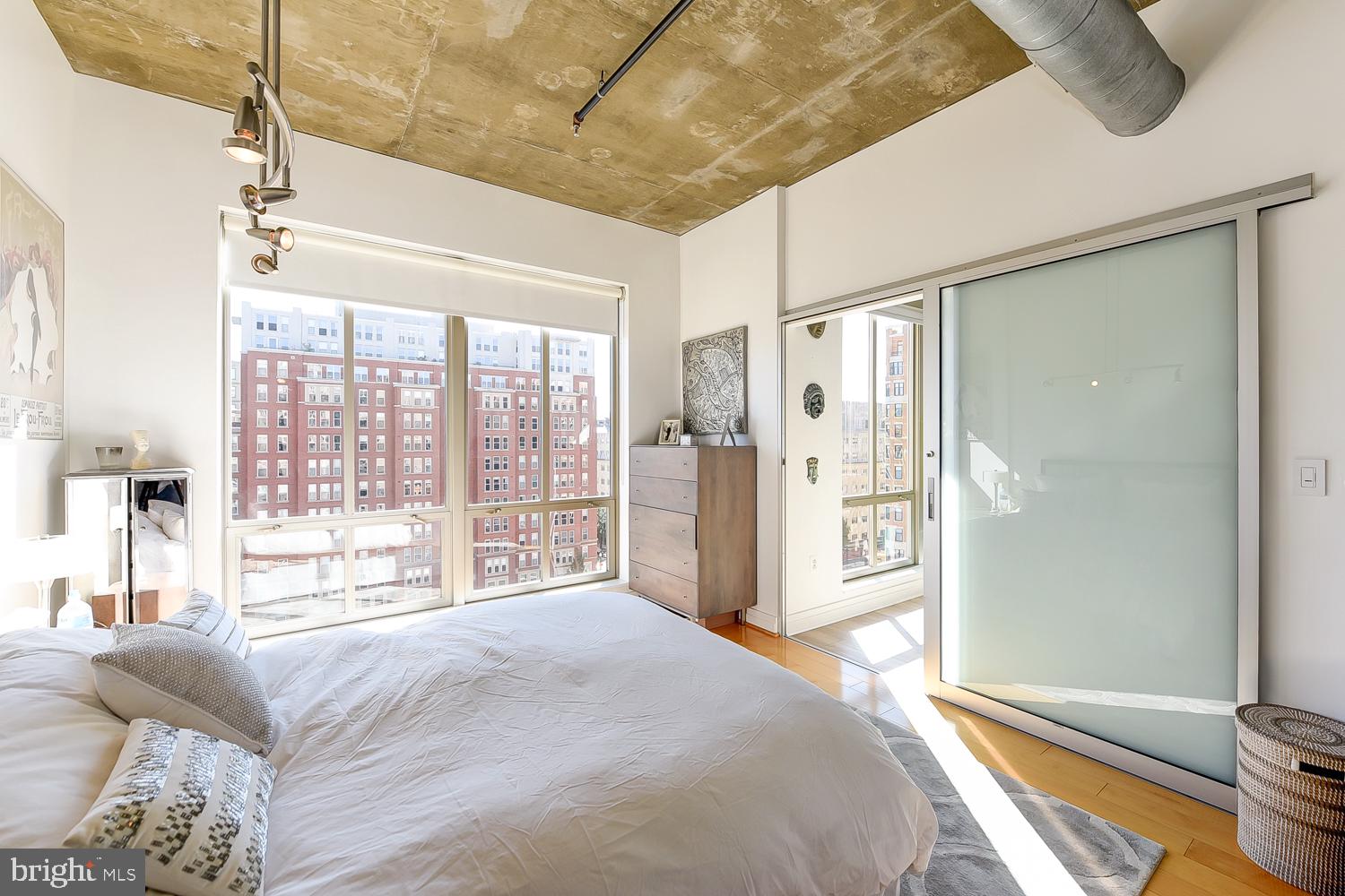 301 Massachusetts Avenue Northwest, Unit 801 Washington, DC 20001 - Photo 28 of 42