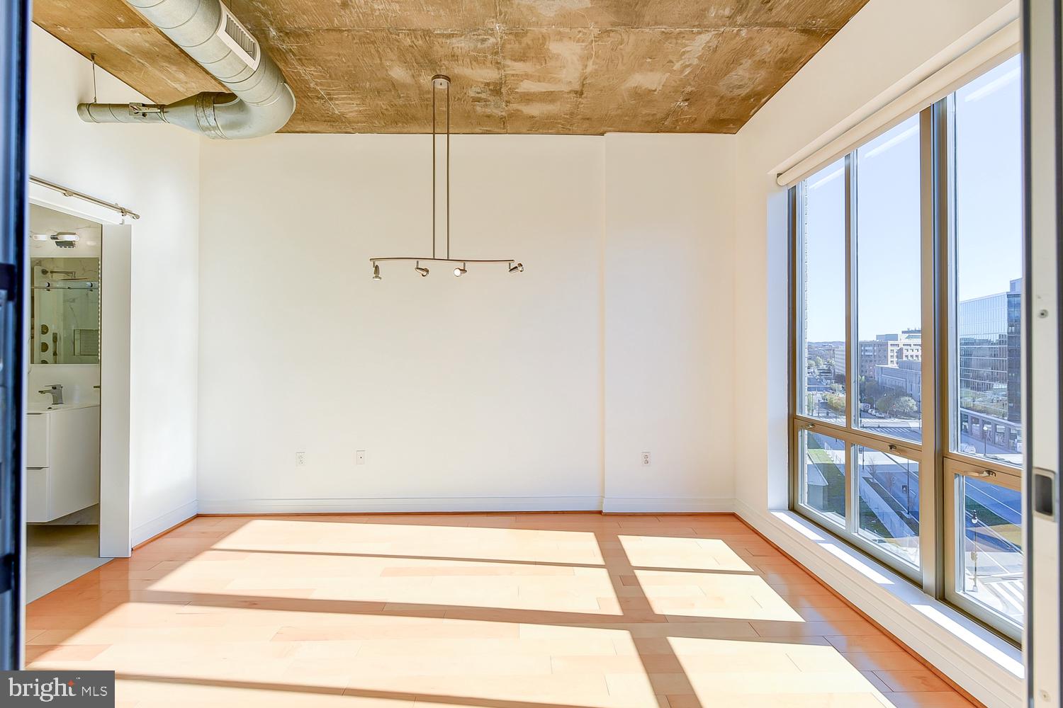 301 Massachusetts Avenue Northwest, Unit 801 Washington, DC 20001 - Photo 30 of 42