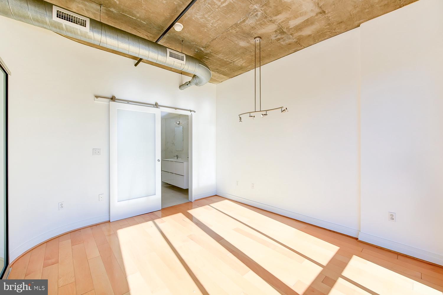 301 Massachusetts Avenue Northwest, Unit 801 Washington, DC 20001 - Photo 32 of 42