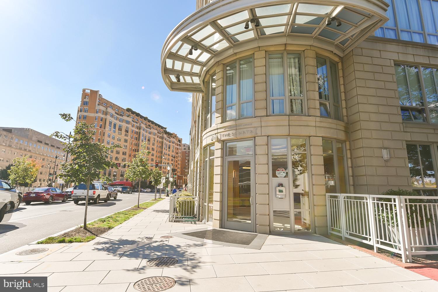 301 Massachusetts Avenue Northwest, Unit 801 Washington, DC 20001 - Photo 40 of 42