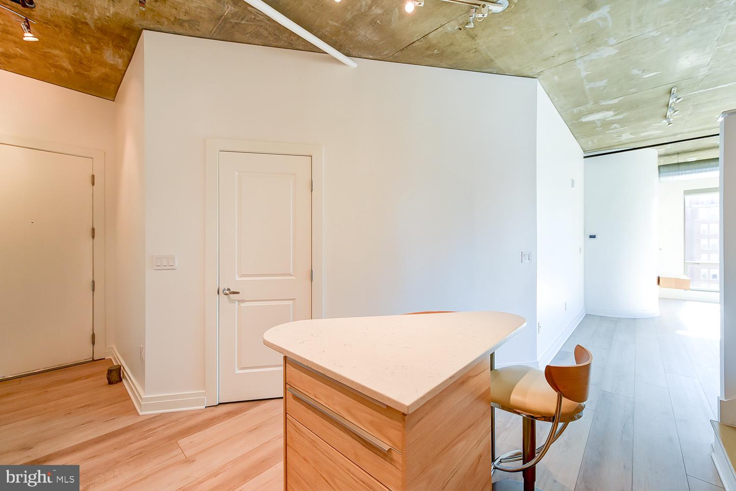 301 Massachusetts Avenue Northwest, Unit 801 Washington, DC 20001 - Photo 5 of 42