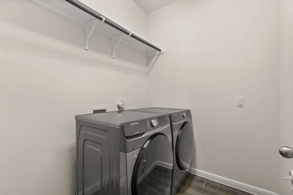 $2,400 | 4512 Arques Avenue, Round Rock, TX 78681