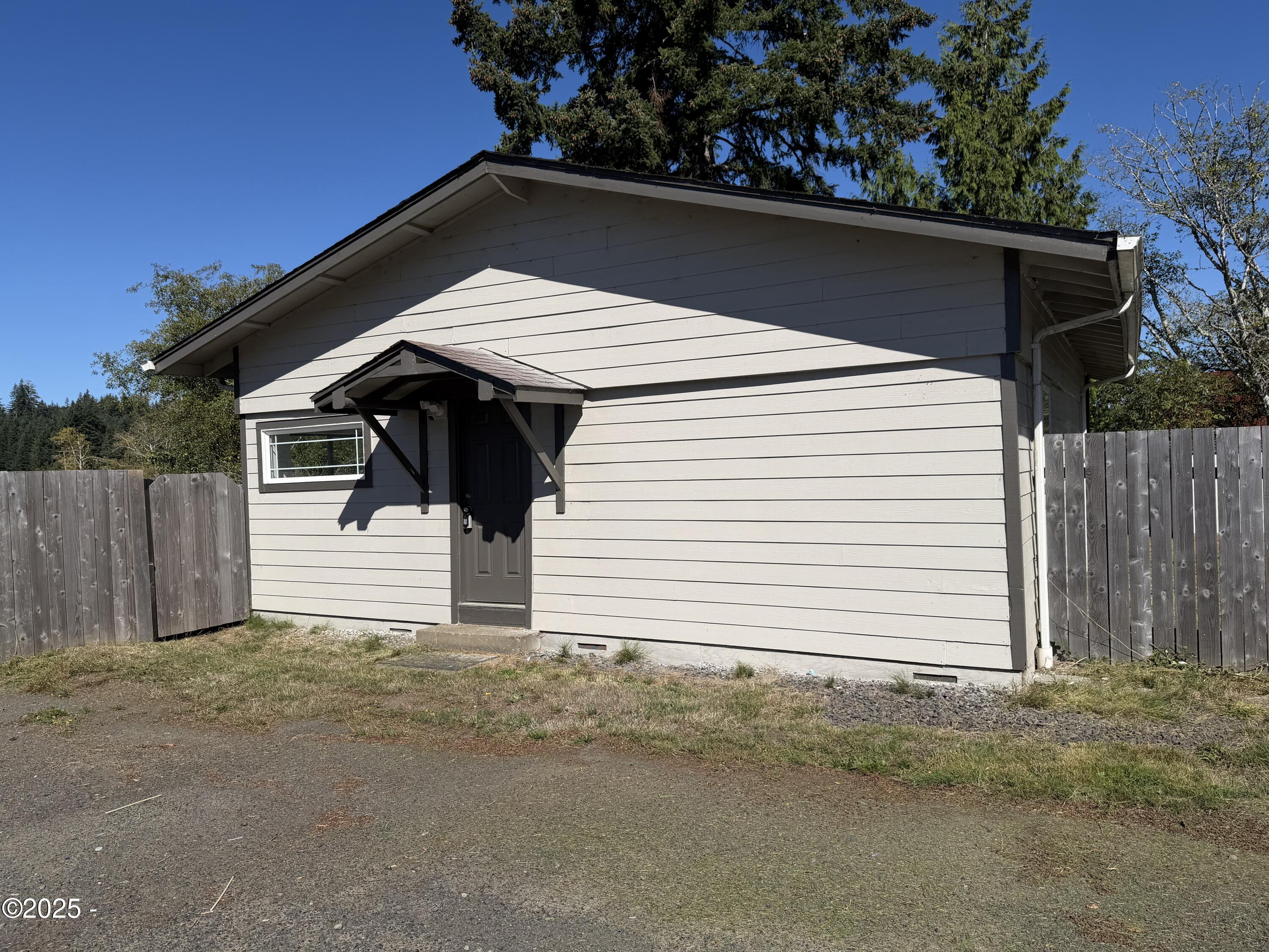 1950 Northeast Sturdevant Road Toledo, OR 97391 - Photo 14 of 14 Front