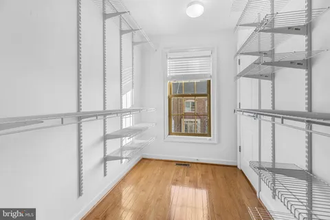 $4,000 | 4652 Kell Lane, Alexandria, VA 22311