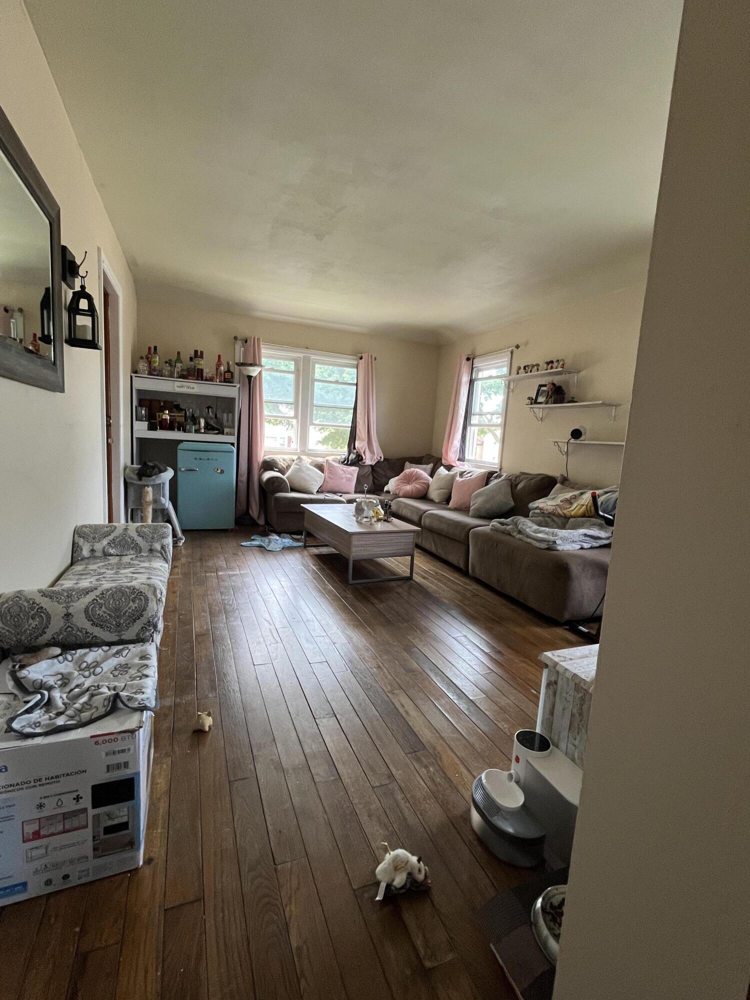 3924 South 2nd Street Milwaukee, WI 53207 - Photo 17 of 18 Upr LR1
