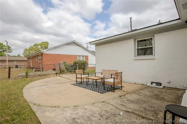 $860 | 1214 Berkshire Road, Fayetteville, NC 28304