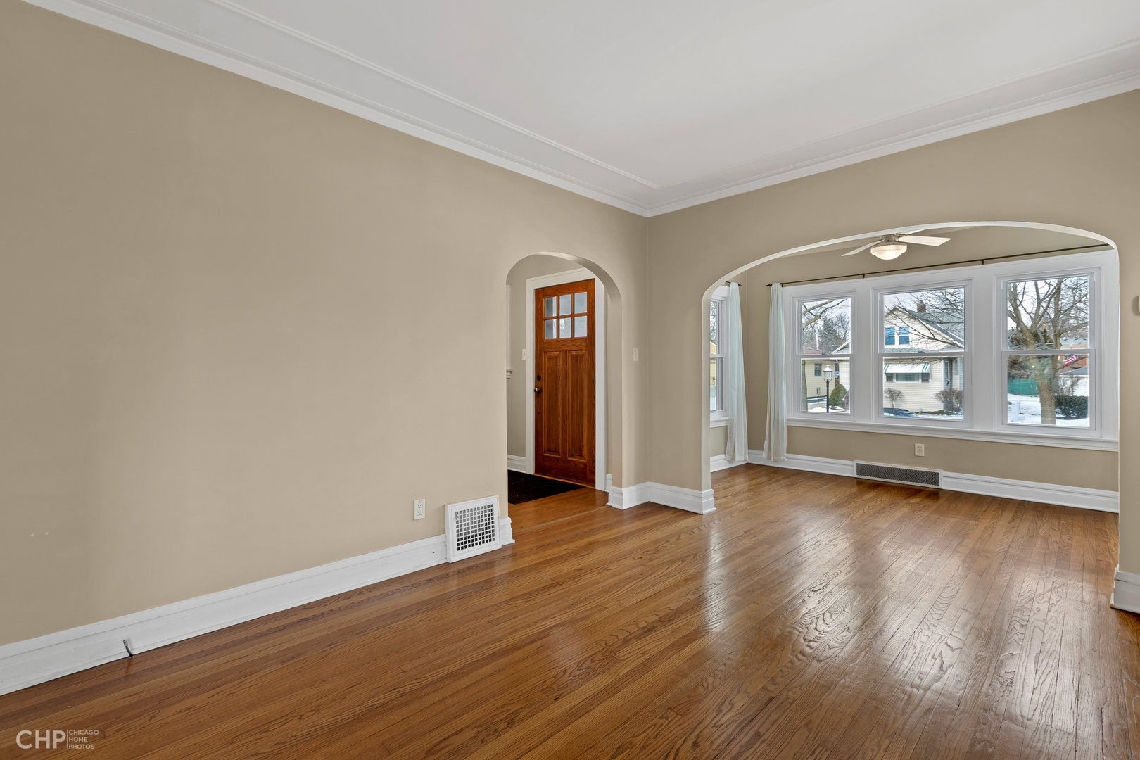 391 Shenstone Road Riverside, IL 60546 - Photo 5 of 27