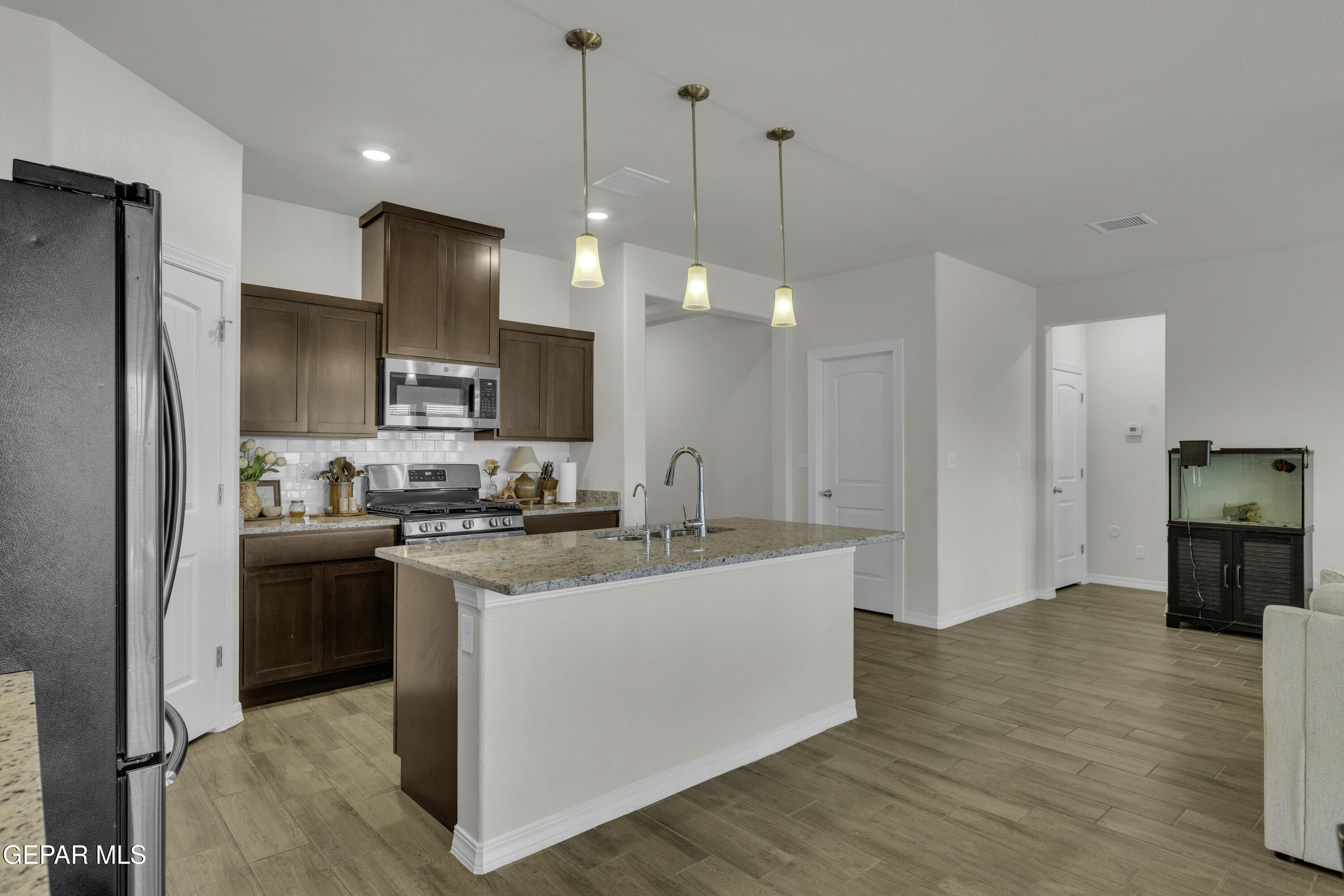 7624 Enchanted Ridge Drive El Paso, TX 79911 - Photo 48 of 51 Kitchen