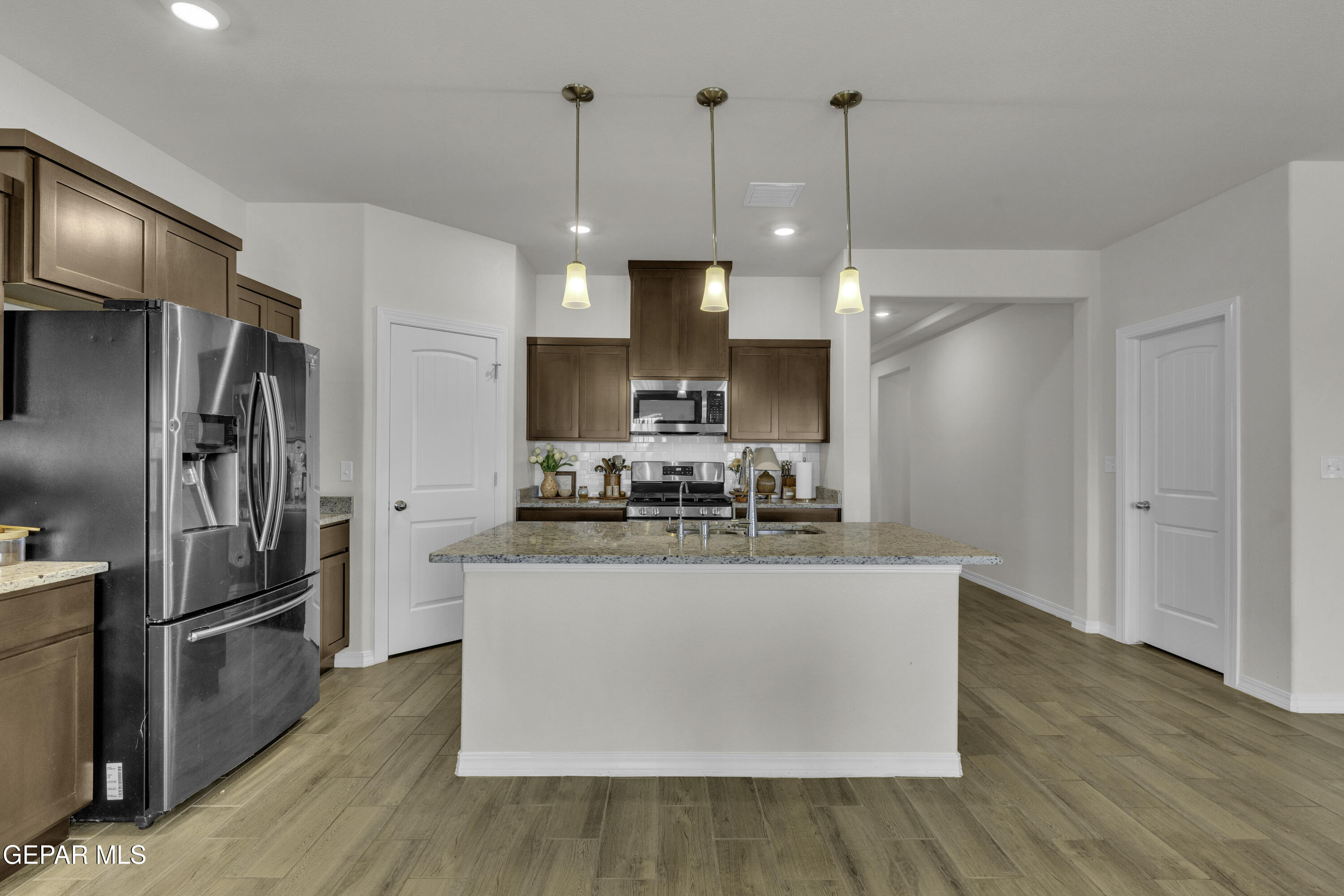 7624 Enchanted Ridge Drive El Paso, TX 79911 - Photo 49 of 51 Kitchen