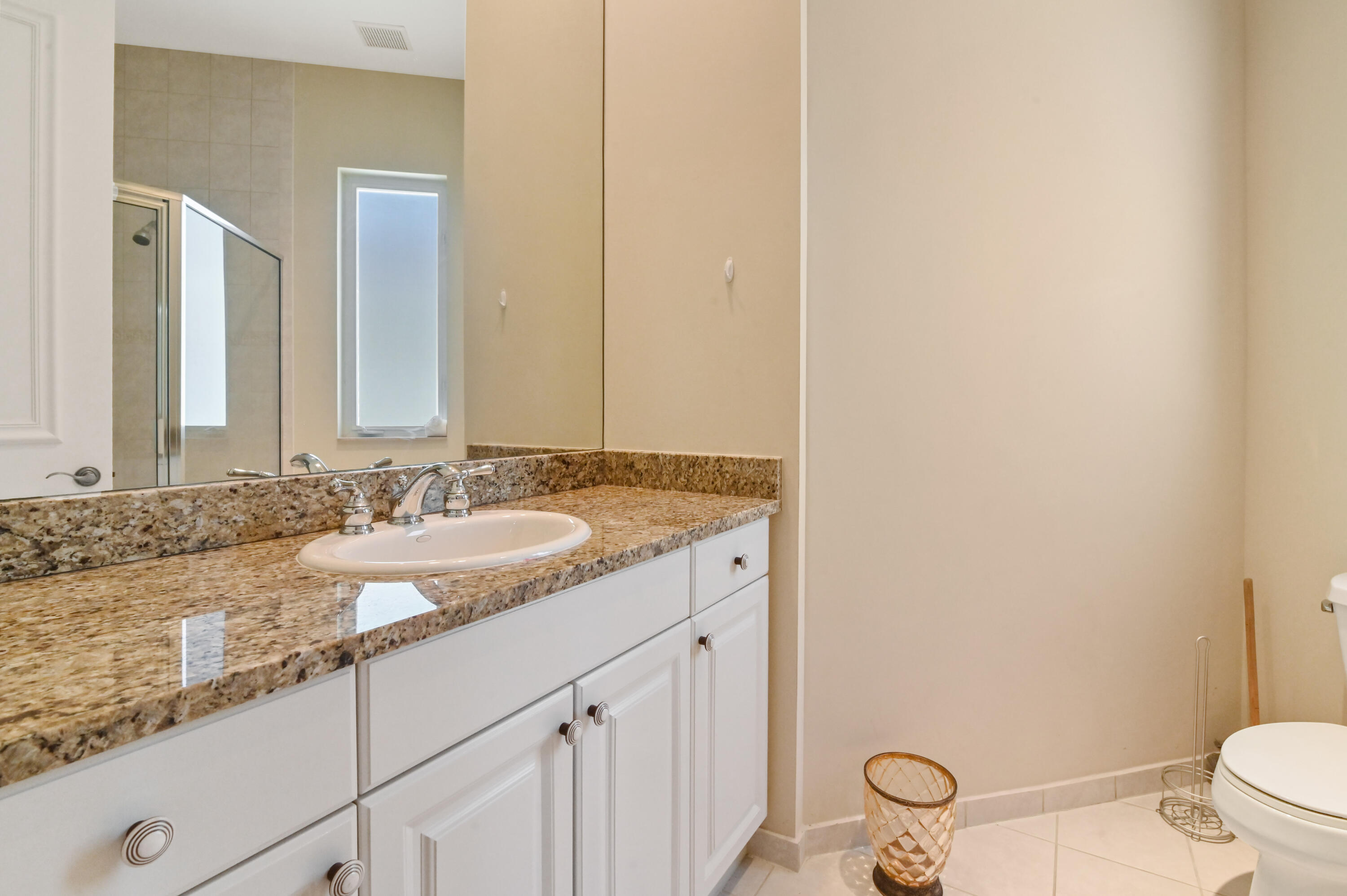 17665 Middlebrook Way Boca Raton, FL 33496 - Photo 29 of 61 33 Bathroom 01
