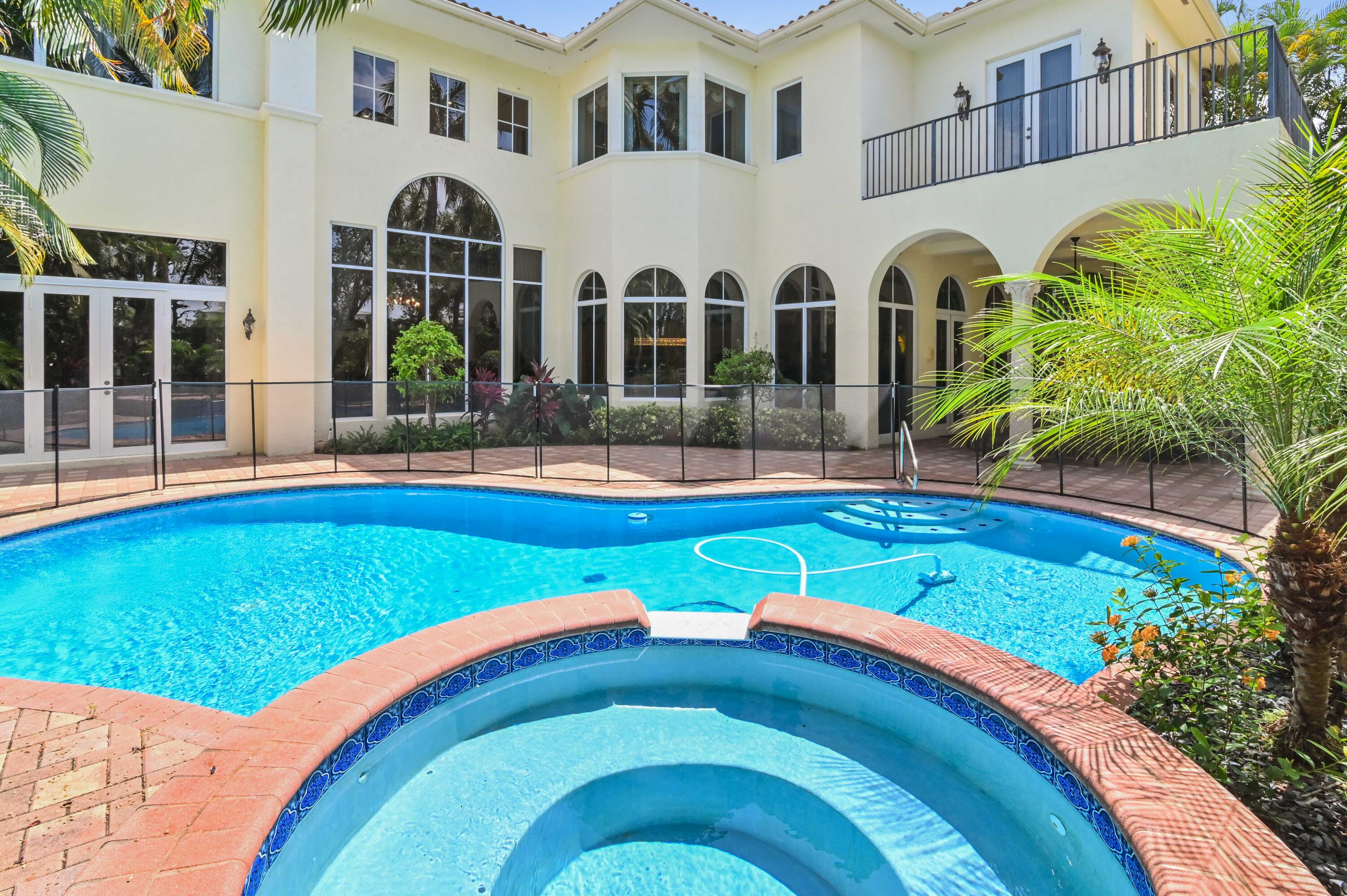 17665 Middlebrook Way Boca Raton, FL 33496 - Photo 52 of 61 53 pool 03