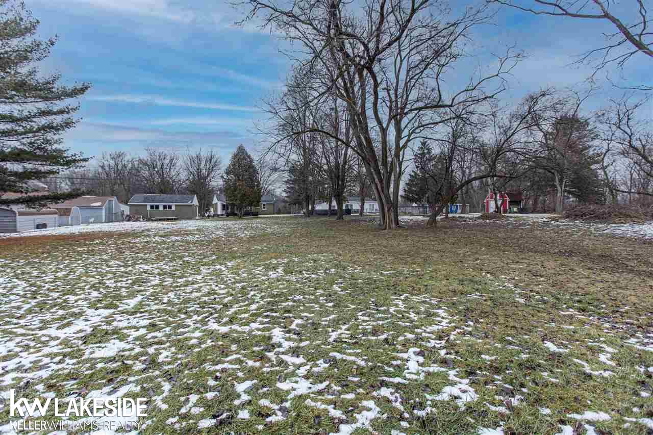 1126 Michelson Road Rochester, MI 48307 - Photo 17 of 20 50064232-16.JPG