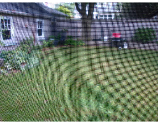 81 Robbins Road Watertown, MA 02472 - Photo 5 of 11 a view of a brick building