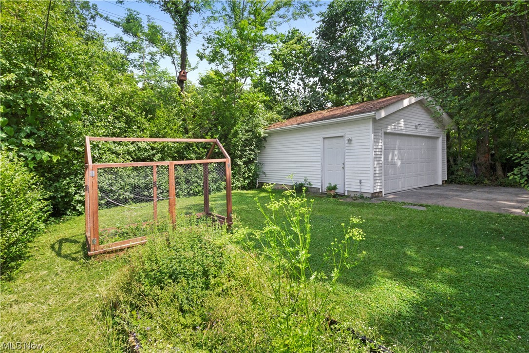 1665 Maple Road Cleveland Heights, OH 44121 - Photo 21 of 25