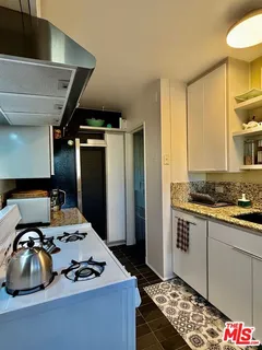 $715,000 | 5587 1/2 Village Green, Los Angeles, CA 90016