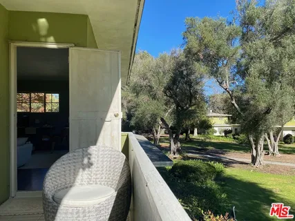$715,000 | 5587 1/2 Village Green, Los Angeles, CA 90016