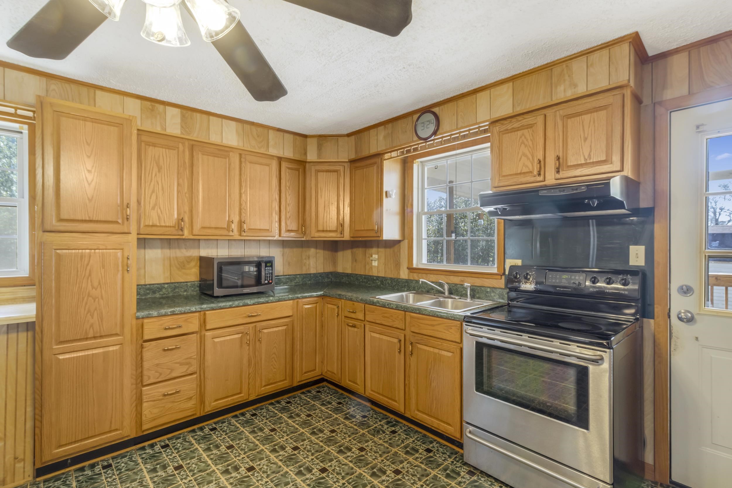 515 Green River Road Chesnee, SC 29323 - Photo 18 of 34 Gallery Image 18