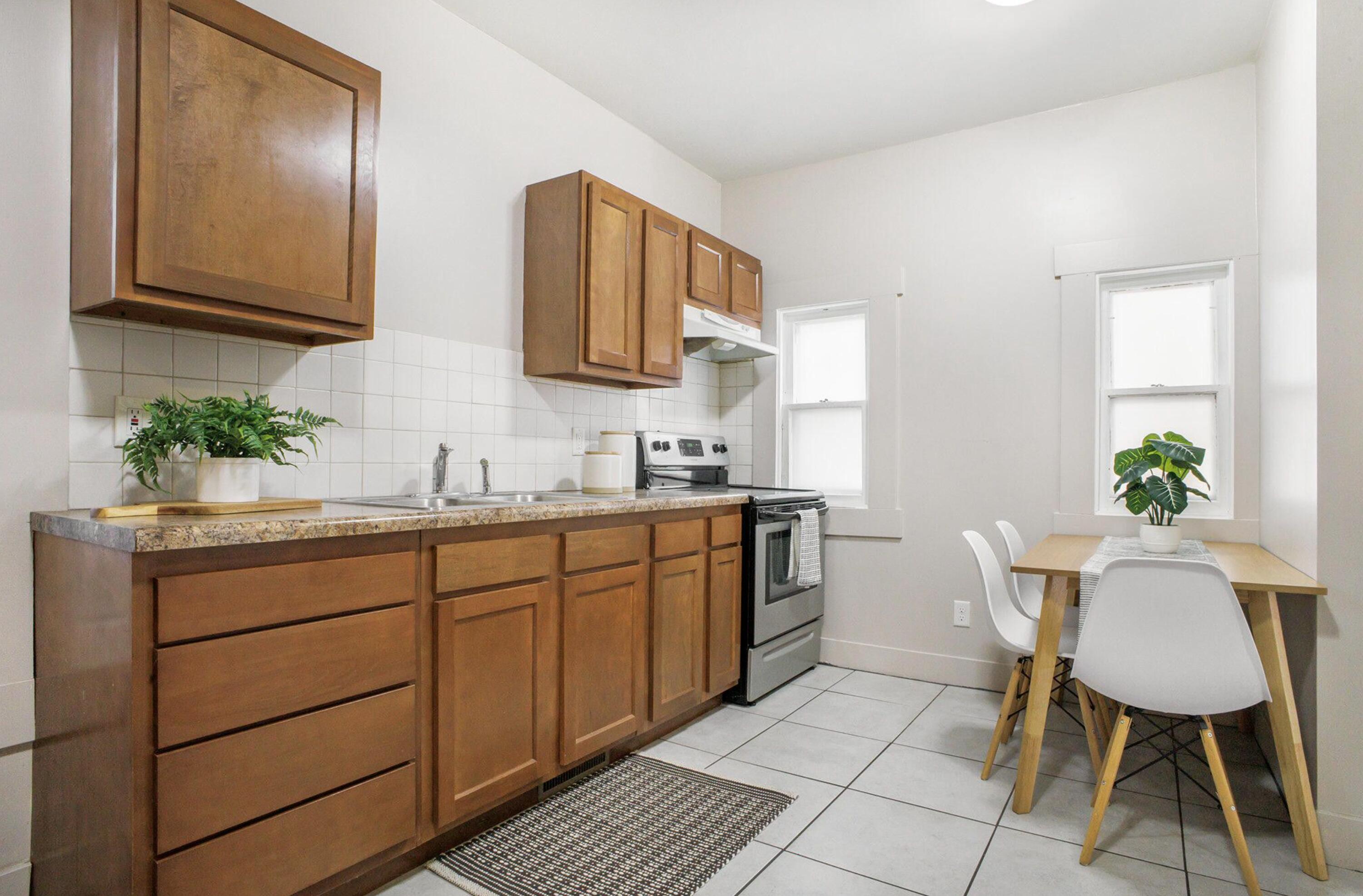 311 Robey Place Southeast Grand Rapids, MI 49506 - Photo 12 of 18 Kitchen 2
