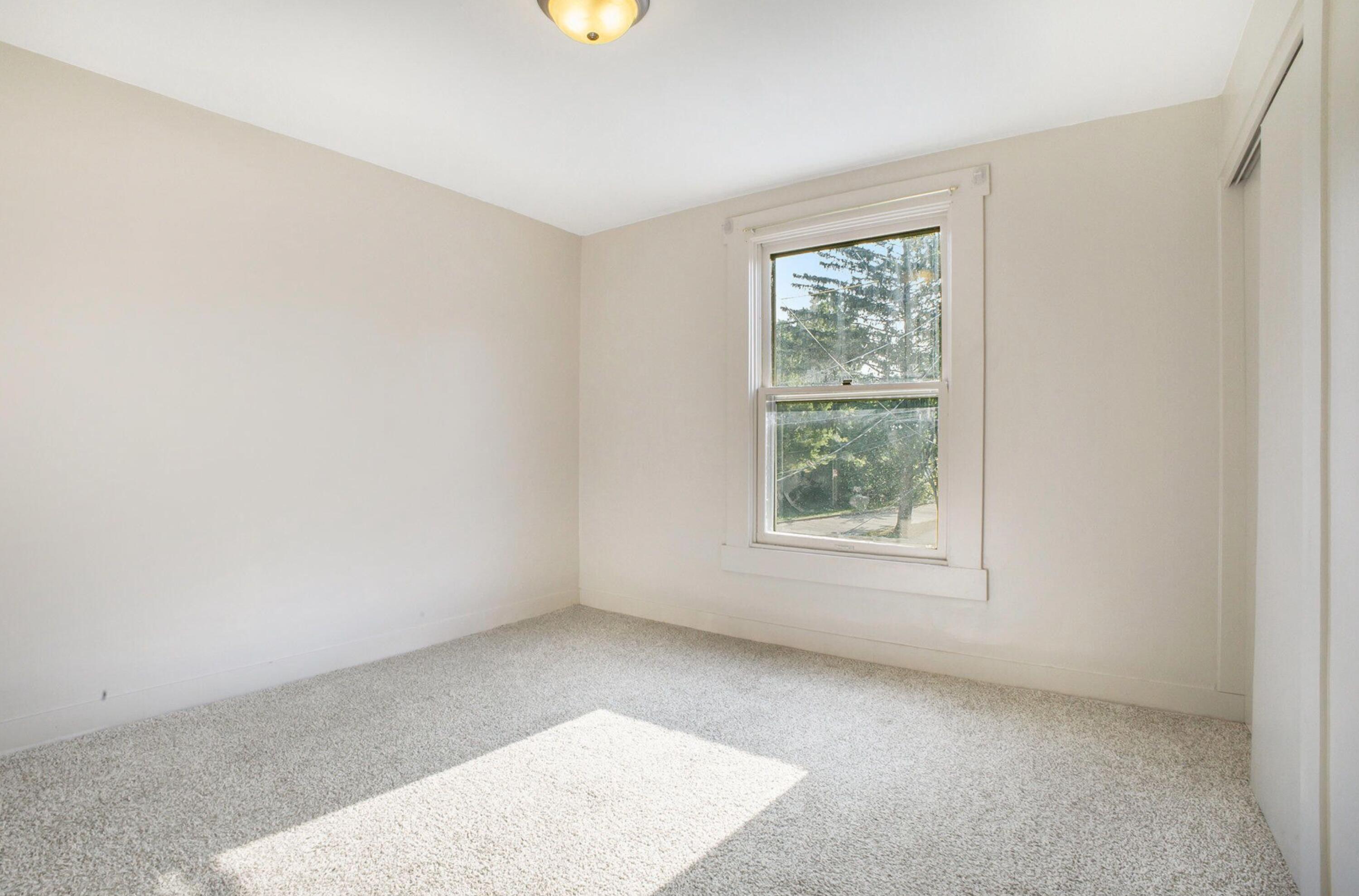 311 Robey Place Southeast Grand Rapids, MI 49506 - Photo 8 of 18 Bedroom 2