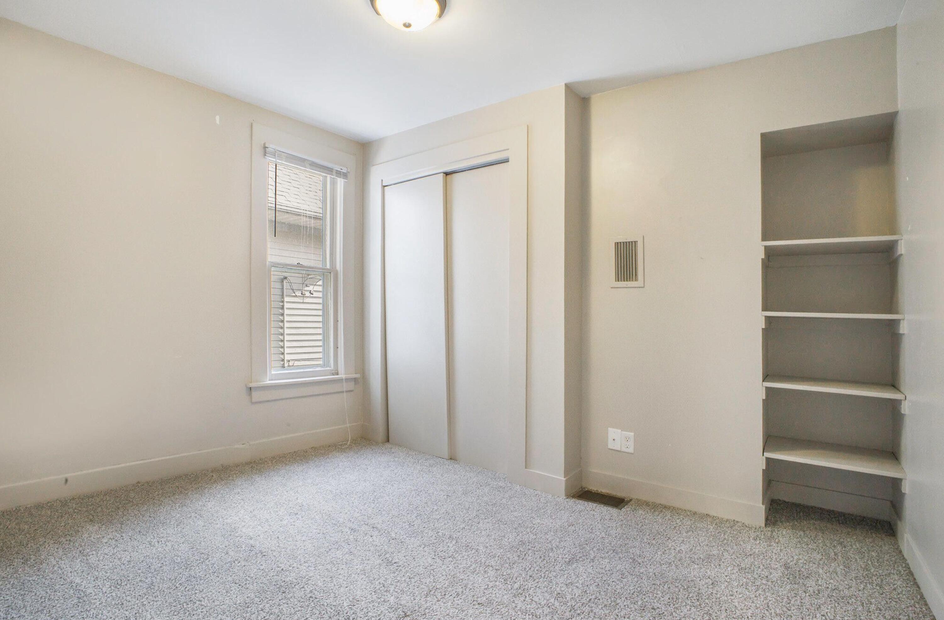 311 Robey Place Southeast Grand Rapids, MI 49506 - Photo 9 of 18 Bedroom 3