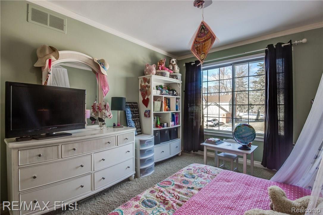 645 Baker Street Rochester, MI 48307 - Photo 39 of 39 interiors-43.jpg