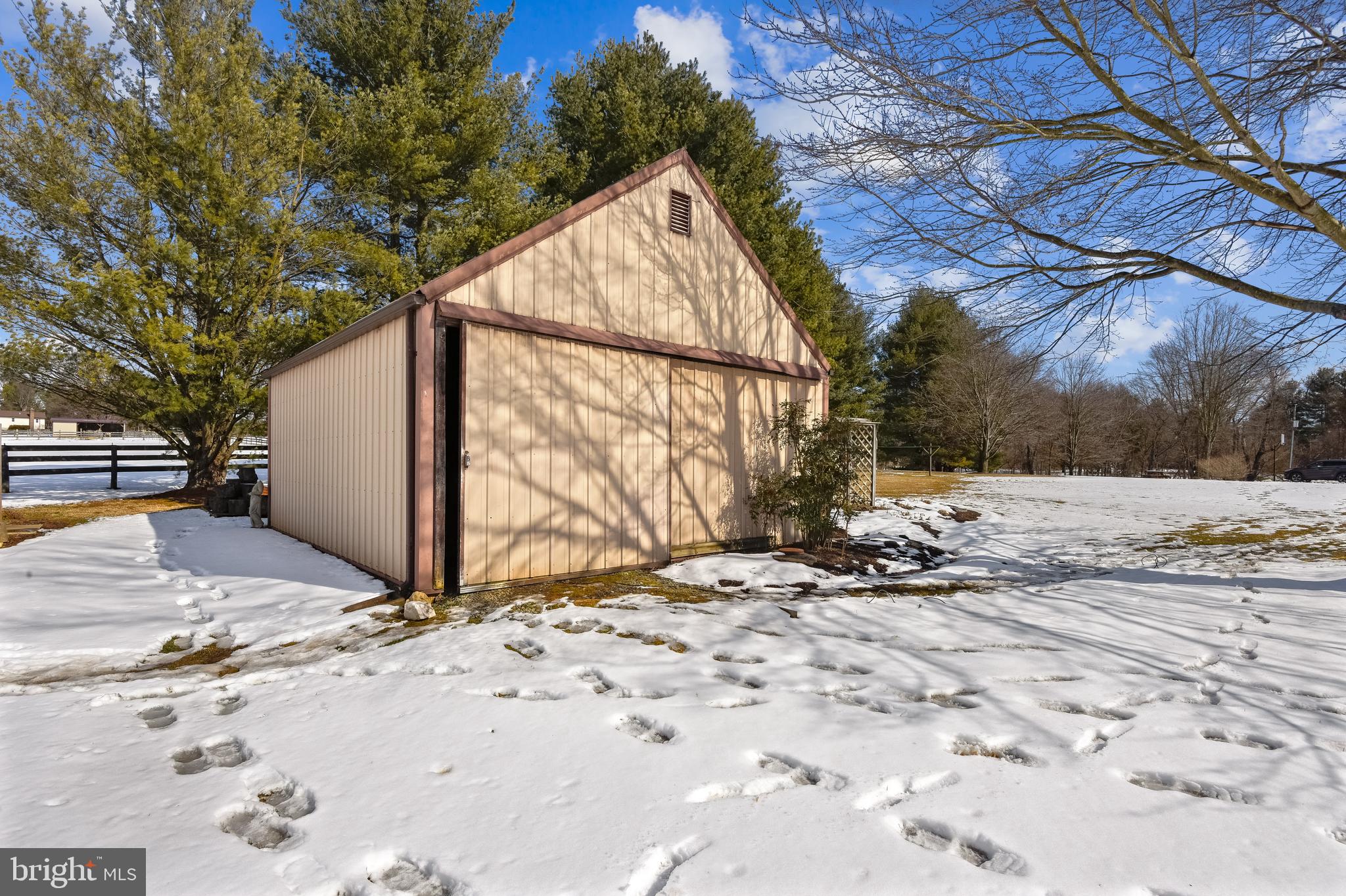 39424 Rodeffer Road Lovettsville, VA 20180 - Photo 50 of 94 Shed/Barn with Loft