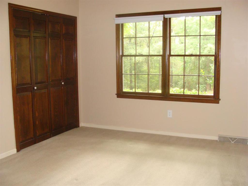 102 Regent Road Anderson, SC 29621 - Photo 20 of 30