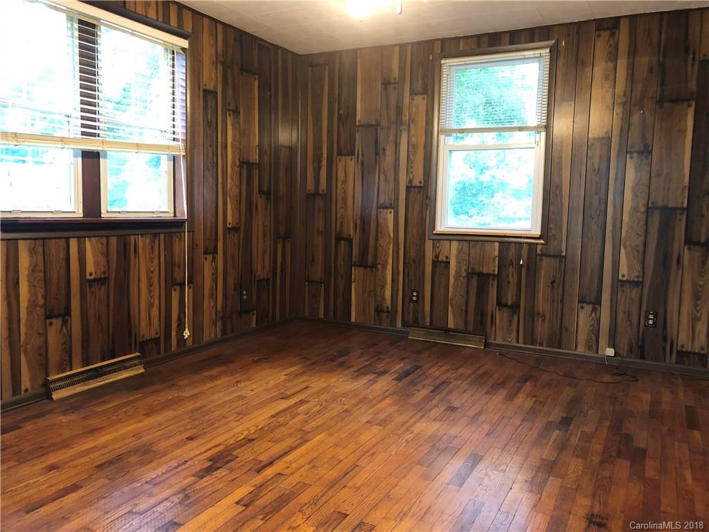 1030 Helms Road Charlotte, NC 28214 - Photo 4 of 26 Gallery Image 4