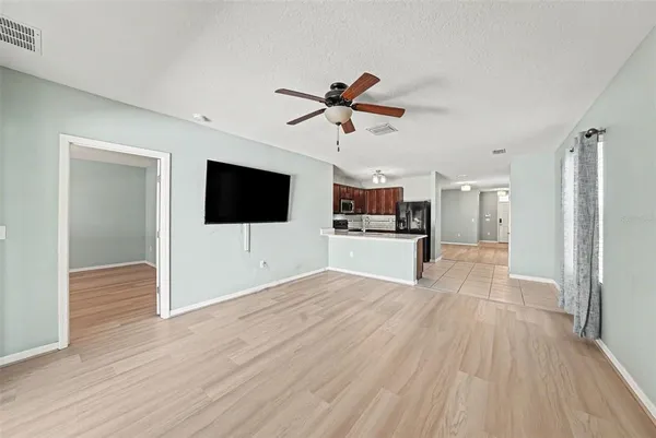 $2,250 | 813 Wiltonway Drive, Plant City, FL 33563