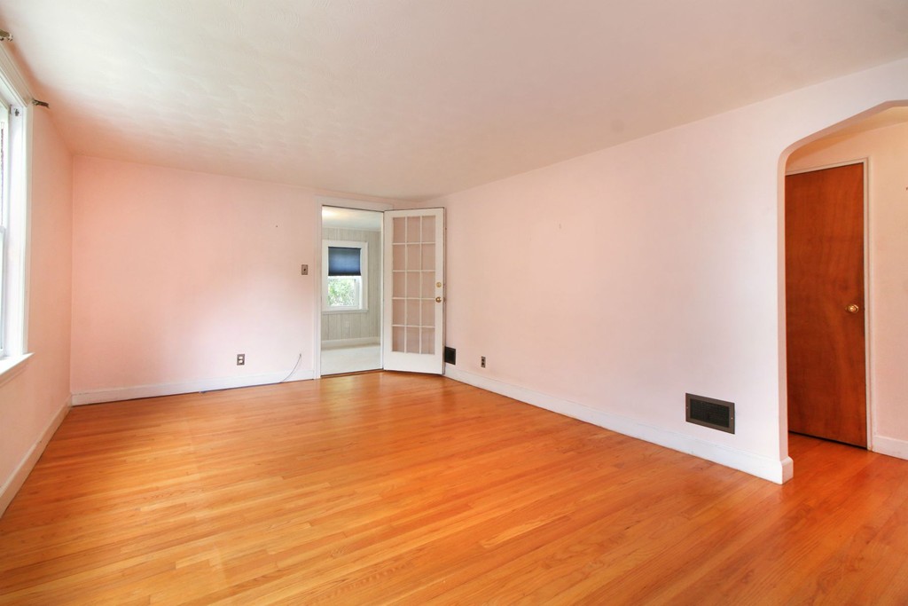 14 University Road Arlington, MA 02474 - Photo 3 of 20 Gallery Image 3