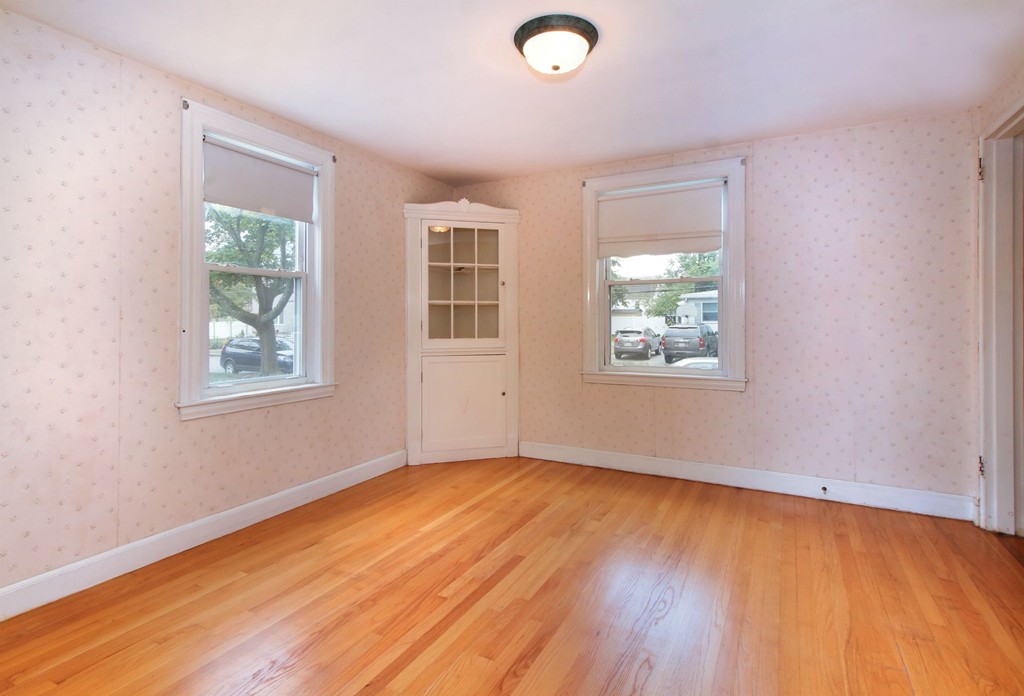 14 University Road Arlington, MA 02474 - Photo 6 of 20 Gallery Image 6