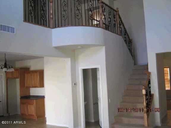 2144 West Kathleen Road Phoenix, AZ 85023 - Photo 5 of 8 loft